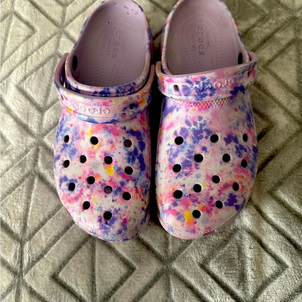 Crocs women’s Multicolor Clogs